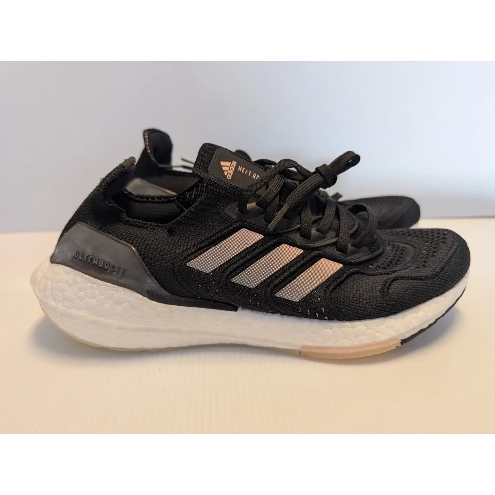 Adidas Women Shoe Size 9 Ultraboost 22 Running Black/Clear Orange
